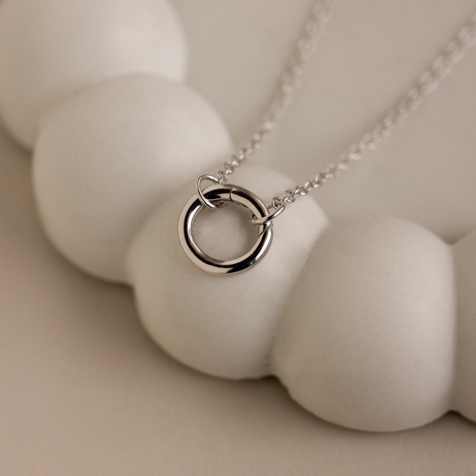 Cable Circle Charm Necklace