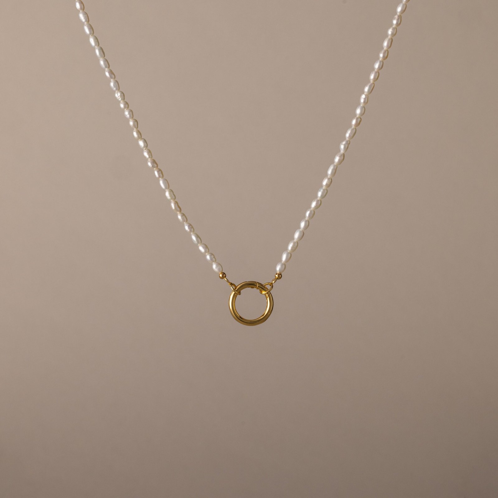 Pearl Chain Clasp Necklace