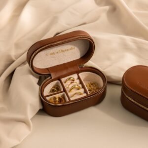 Oval Leather Jewelry Box