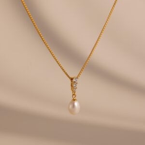 Diamond Pearl Droplet Necklace